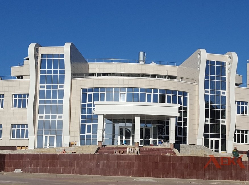 Изготовление и монтаж декоративных элементов фасада